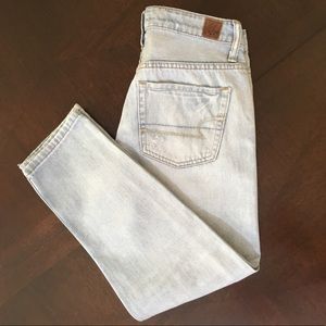 American Eagle Regular Light Wash Distressed Jeans